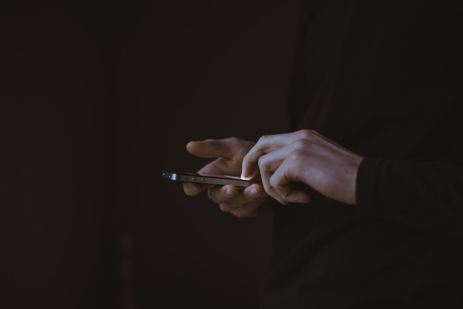 Reasons Why You Should Consider Mobile Betting
