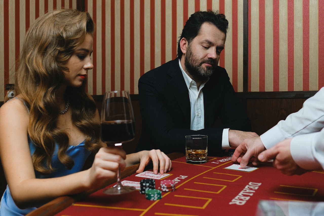 Celebrities Who Love Playing Poker